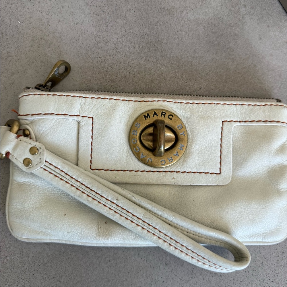 Marc by Marc Jacobs White Leather Turn-Lock Wristlet with Gold Hardware